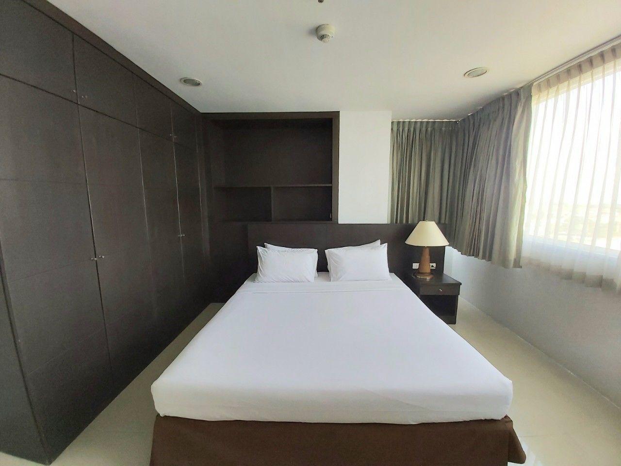 Ampo Residence Пра Након Си Аютая Екстериор снимка